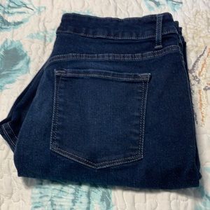 Time and Tru women’s jeggings, high rise dark wash